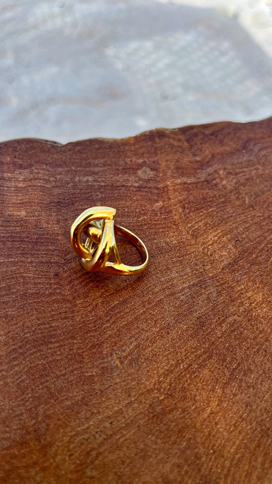 Golden Glamour Ring